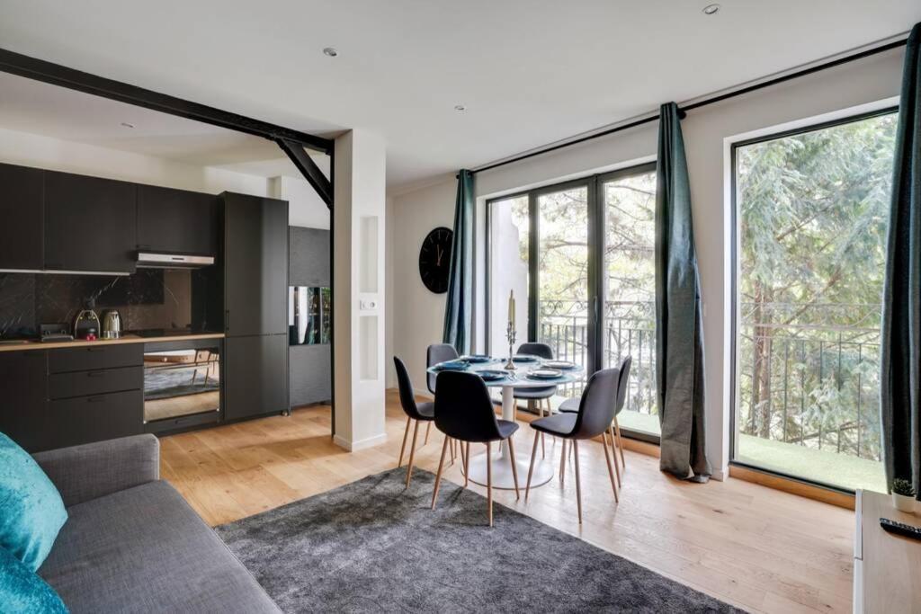 Suite Luxury Republique Paris Bagian luar foto