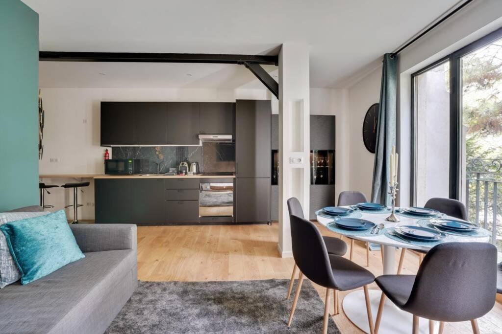 Suite Luxury Republique Paris Bagian luar foto